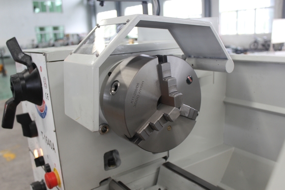 precisión Máquina de torno de motor con opciones de voltaje para satisfacer los requisitos del cliente