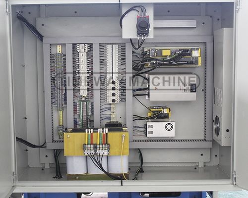 550 mm de ancho de cama Economic CNC Torno horizontal para el mecanizado de precisión y velocidad rápida