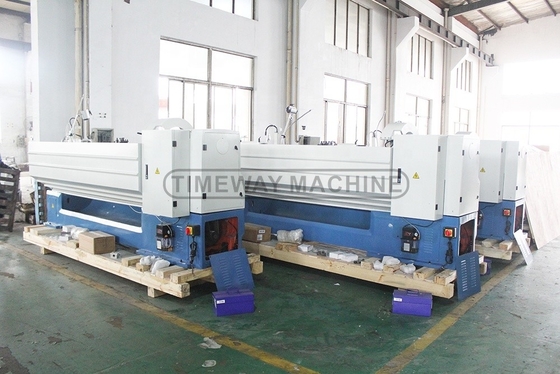 788mm Balance en la brecha y capacidad de mecanizado Máquina de torno de centro universal con DRO de 2 ejes