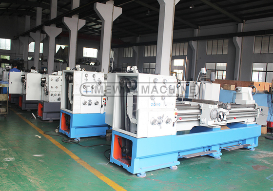 2720x1120x1700mm Universal Gap Bed Lathe o Torno CL-410 CL-460 Potencia del motor del eje de 5,5 kW