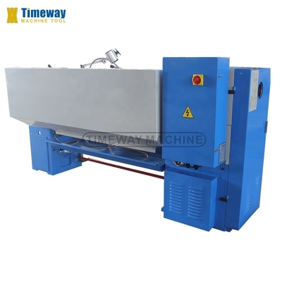 7Potencia del motor del husillo.5kW Torno de metal de trabajo pesado / Torno universal de lecho de brecha 3500 KG Peso