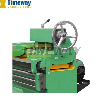 Timeway Z-Axis Travel 2810mm Torno manual de país de petróleo para girar rosca de tubería
