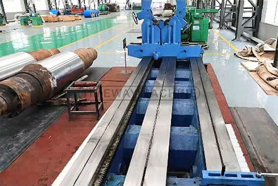 Alta rigidez 1 7 Eje de perno con perno de 300 mm de longitud de la cola de la pluma de viaje de tipo gigante Torno Machine