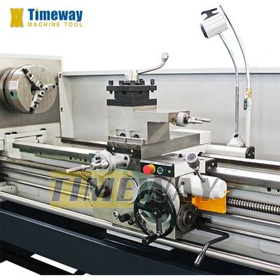 Mecanizado de metales de precisión Torno paralelo de lecho plano con velocidad de alimentación rápida del eje Z de 4,5 m/min