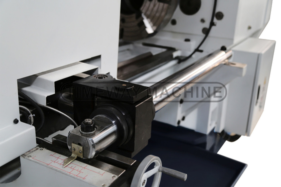 Torno de roscado de tubería de minería de energía Q-200 550 mm Ancho de la cama para un proceso de roscado suave