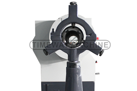 Torno de roscado de tubería de minería de energía Q-200 550 mm Ancho de la cama para un proceso de roscado suave