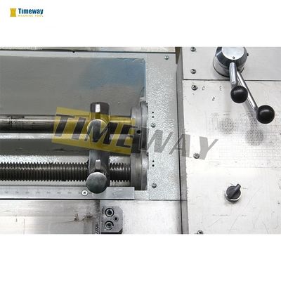 Máquina de torno vertical de columna única para pieza de trabajo longitud 1400mm