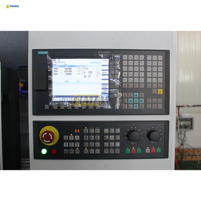 7.5/11kw Potencia del motor principal VMC650 Centro de mecanizado vertical CNC de 3 ejes para piezas pesadas