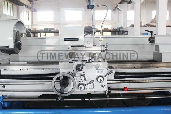 Alta precisión de 2000 mm Universal Gap Bed Lathe CL-460 con potencia de motor de eje de 5.5kW