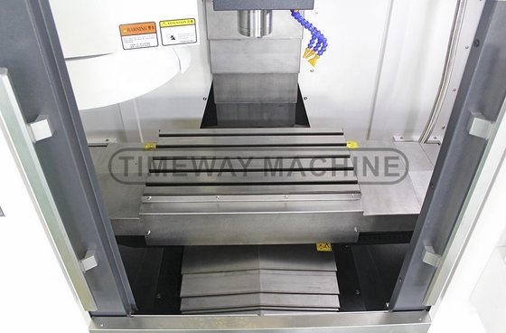 Timeway es líder en el centro de fresado vertical de 3 ejes con una velocidad de eje de 1-8000 rpm