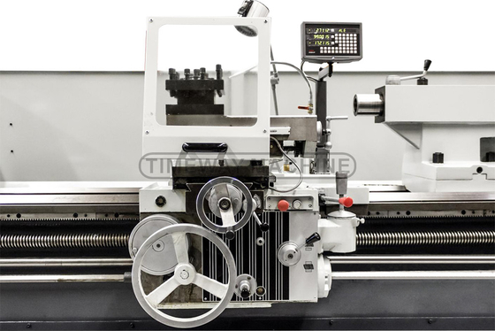 AL-800 La combinación perfecta de durabilidad y precisión en una máquina de torno de trabajo pesado