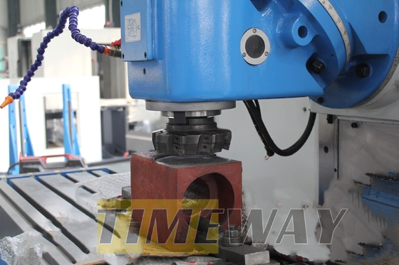 BM715 fresadora vertical para metal 1500x650mm Viaje de mesa y 7300KG de peso