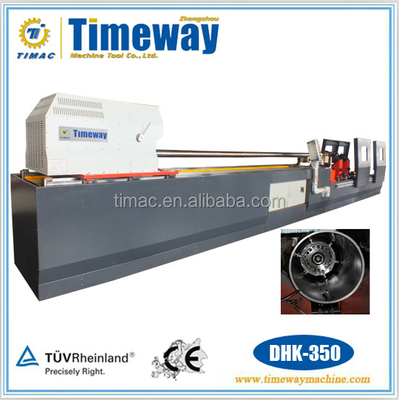 DHK-350 Máquina automática para perfeccionar tuberías con agujeros profundos con rango de velocidad del husillo de 20-200 rpm