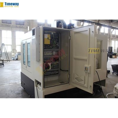 BT-40 Centro de mecanizado vertical de alta rigidez con alta durabilidad