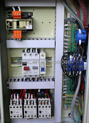 Máquina de fresado de perforación multifunción azul y blanco con CNC normal