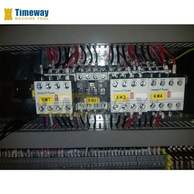 Máquina de rectificación cilíndrica universal de alta precisión con una distancia de 2000 mm entre los centros