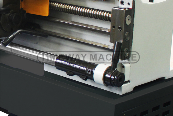Velocidad del husillo 36-1600 rpm Máquina de tornillo de cama de brecha BL-500C para torneado universal de metales