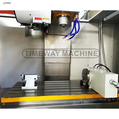 Centro de mecanizado vertical CNC con controlador FANUC ±0,008 Precisión de posicionamiento mm