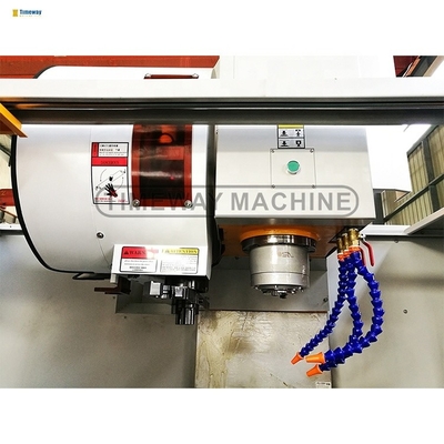 Centro de mecanizado vertical CNC con controlador FANUC ±0,008 Precisión de posicionamiento mm