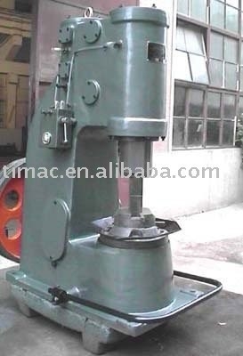 720KG un pieza de martillo de forja en aire / metal de forja de la máquina de martillo de aire con competitivo