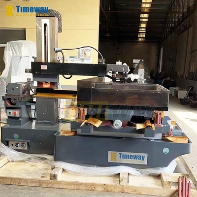 espesor máximo de la pieza de trabajo 800 mm Alta velocidad de precisión EDM alambre cortado CNC alambre con control de PC