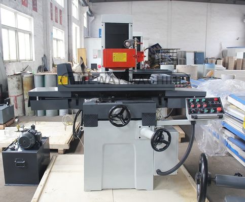 1.5kW de potencia Máquina de rectificación de superficie hidráulica de silla de montar Tipo móvil Peso 850KG