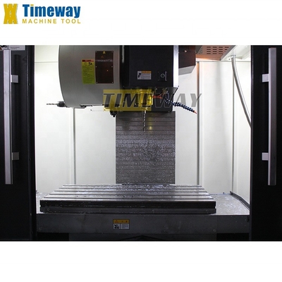 GSK/Fanuc/Siemens Control 3 Eje Centro de mecanizado vertical con 1100 mm X Viaje de la mesa