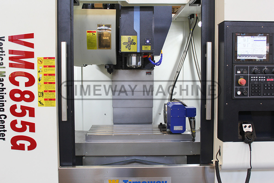 Nivel de seguridad alto VMC855G Centro de mecanizado de fresado vertical CNC para corte de metales