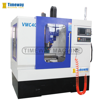 8 Revista de herramientas Capacidad VMC400G Centro de mecanizado de fresado vertical CNC para la producción