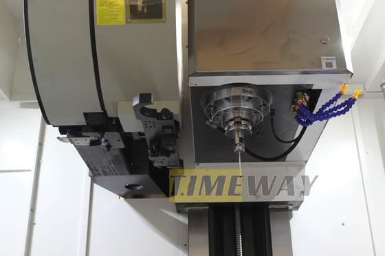 4300 2920 3710 mm Tamaño de la mesa de trabajo VMC1690G Centro de mecanizado vertical Máquina de fresado CNC