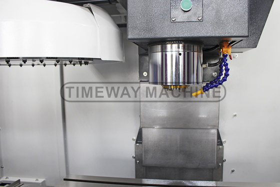 VMC650 Centro de mecanizado vertical Máquina de fresado CNC con precisión de posicionamiento de ±0,01 mm