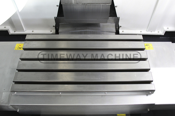 VMC650 centro de máquina vertical de alta precisión con velocidad de alimentación del sistema CNC